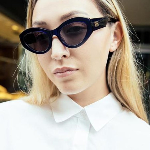 CHIMI "JUST RIGHT"  BLUE CATEYE SUNGLASSES - Picture 2 of 9